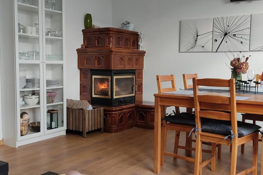 Flora House 3 Minutes From Lake Balaton 케츨리 외부 사진