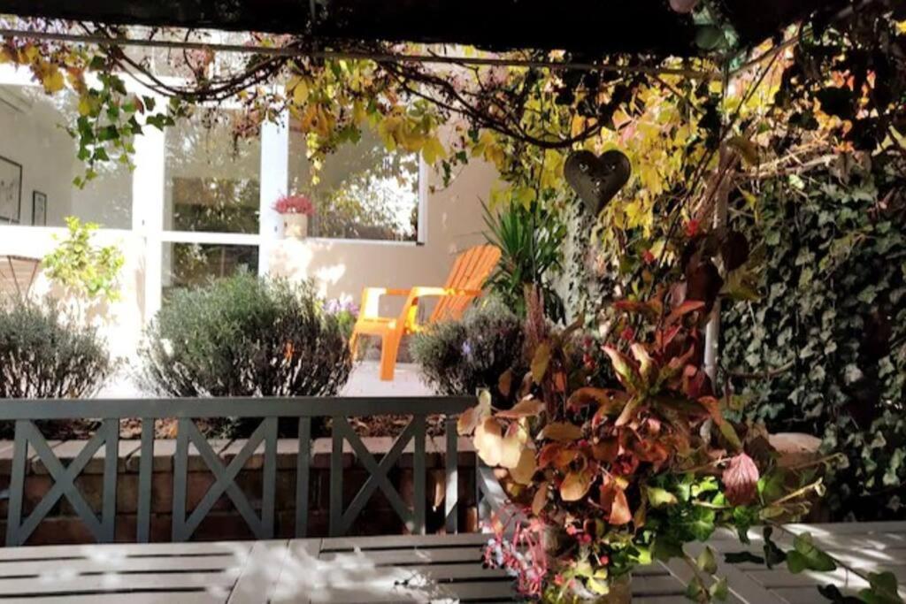 Flora House 3 Minutes From Lake Balaton 케츨리 외부 사진