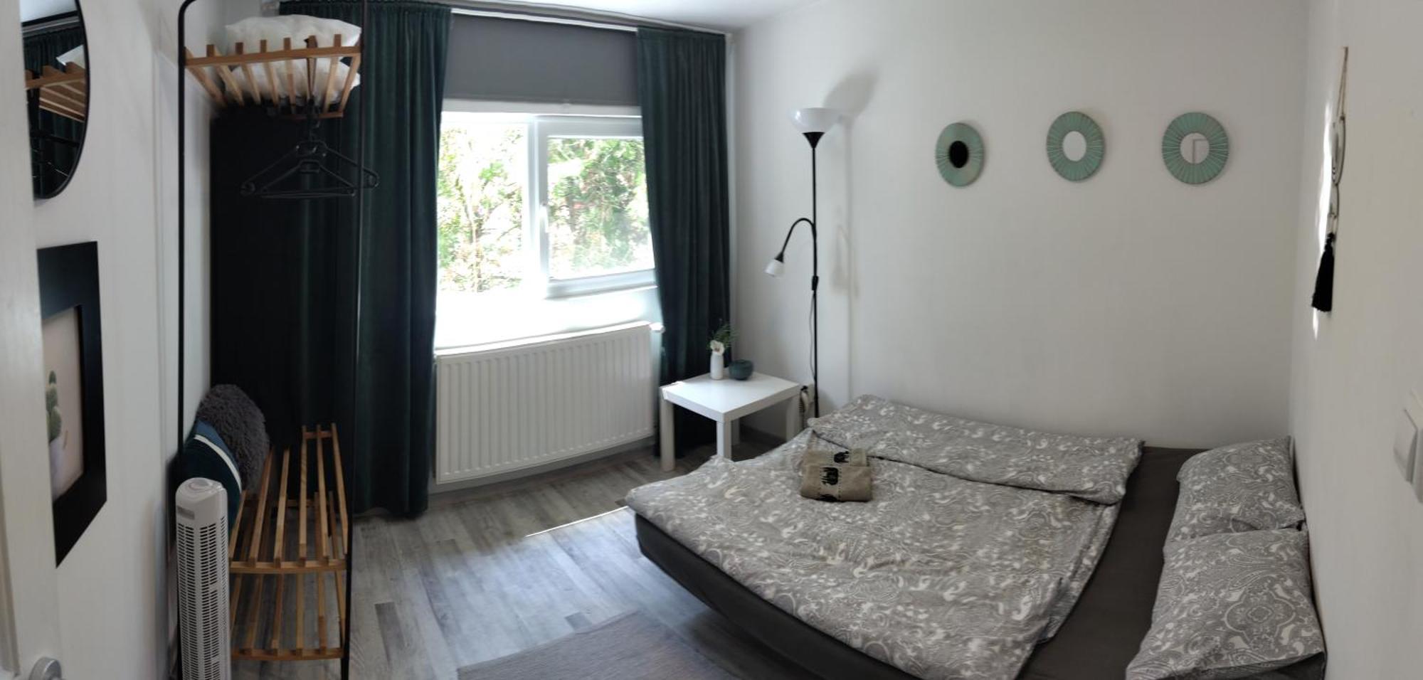 Flora House 3 Minutes From Lake Balaton 케츨리 외부 사진
